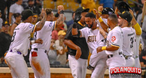 ¡FIESTA DE BATAZOS! La Ofensiva Amarilla Domestica a los Toros en el Cibao y Vuela a 16-3