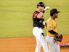¡DOMINIO GIGANTE! Jake Holton Sella el Clásico del Cibao con un Doble de Bases Llenas y Somete a las Águilas