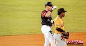 ¡DOMINIO GIGANTE! Jake Holton Sella el Clásico del Cibao con un Doble de Bases Llenas y Somete a las Águilas