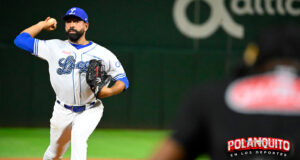 ¡EL AS DE SIEMPRE! César Valdez Blanquea por Seis Entradas y el Licey Derrota a los Gigantes