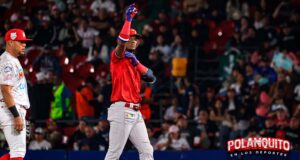 ¡El campeón Leones del Escogido abre ganando! Junior Lake silencia a los Charros